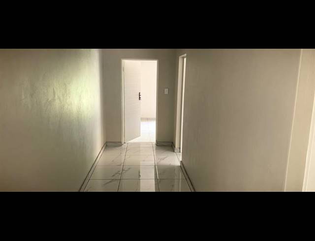 4 BEDROOM HOUSE FOR SALE IN BUFFELSPOORT